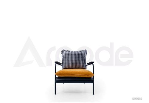 SO2095 Armchair